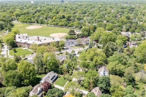 23425 Duffield Road Shaker Heights OH 44122