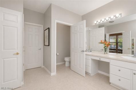 9119 Chatham Circle North Ridgeville OH 44039