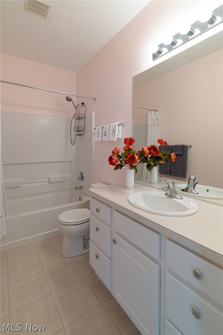 9119 Chatham Circle North Ridgeville OH 44039