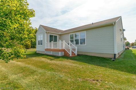 9119 Chatham Circle North Ridgeville OH 44039