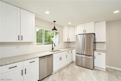 3265 Ridgewood Road Fairlawn OH 44333