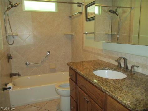 631 Ravine Drive Youngstown OH 44505