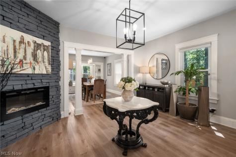 26230 Elinore Avenue Euclid OH 44132