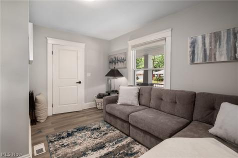 26230 Elinore Avenue Euclid OH 44132
