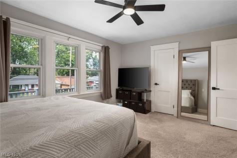 26230 Elinore Avenue Euclid OH 44132