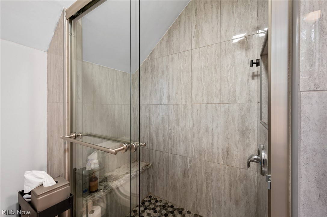 26230 Elinore Avenue Euclid OH 44132