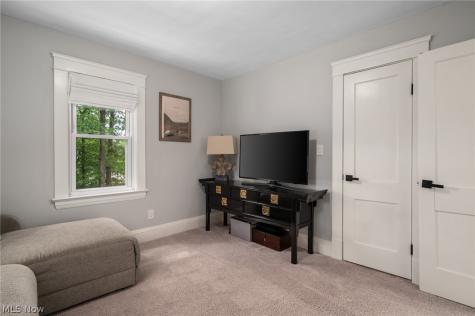 26230 Elinore Avenue Euclid OH 44132