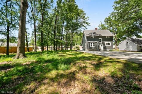 26230 Elinore Avenue Euclid OH 44132