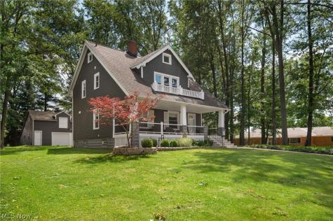 26230 Elinore Avenue Euclid OH 44132