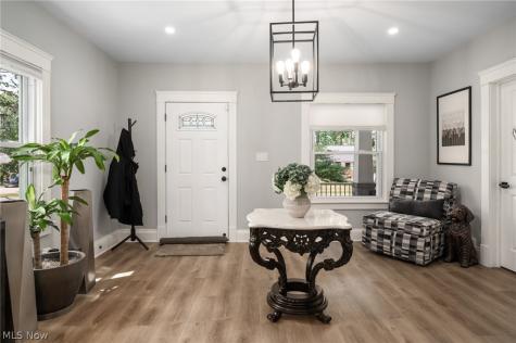 26230 Elinore Avenue Euclid OH 44132