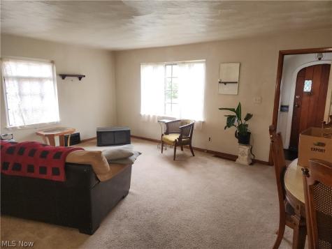 4107 Kenmore Avenue Parma OH 44134