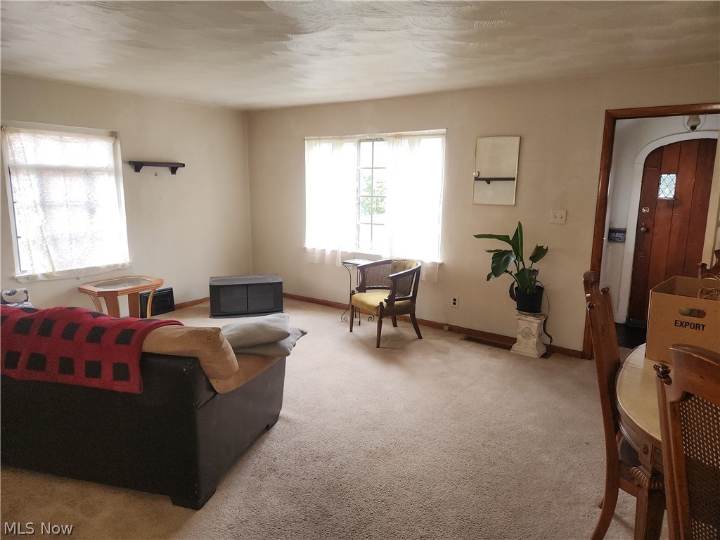 4107 Kenmore Avenue Parma OH 44134