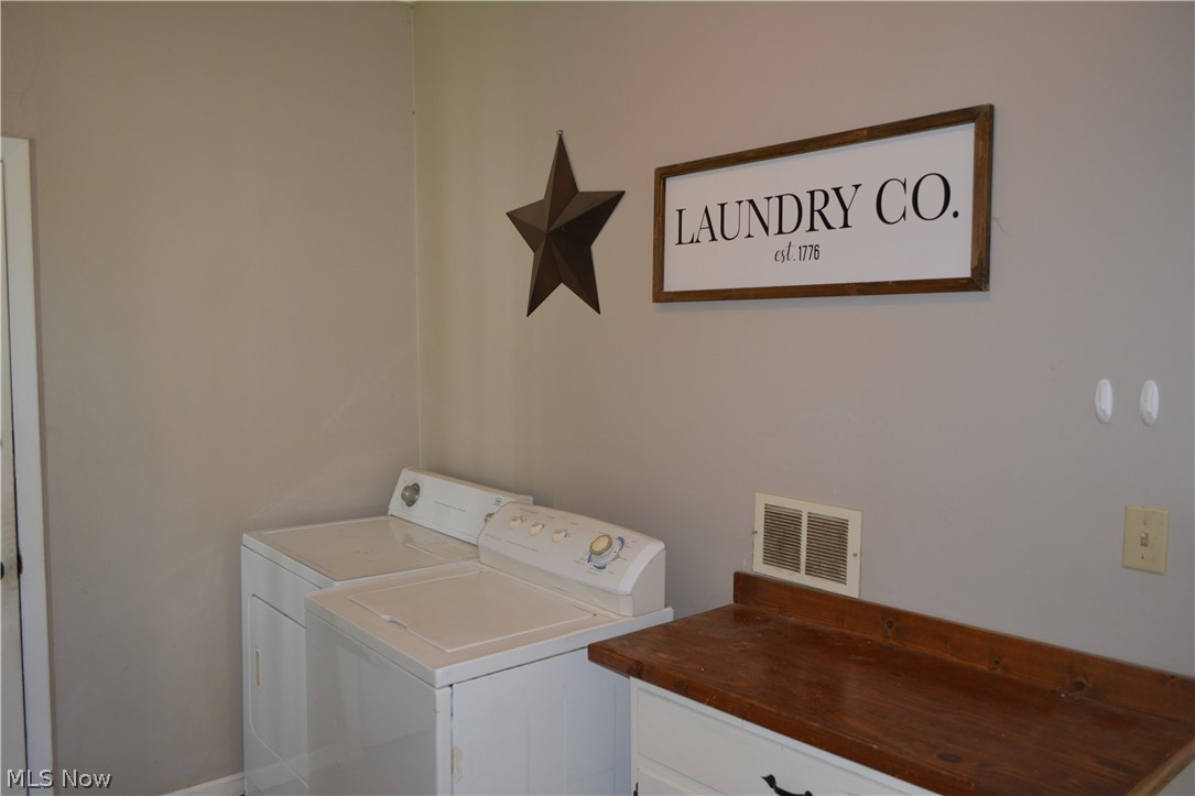 166 E Main Street New London OH 44851
