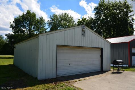 166 E Main Street New London OH 44851
