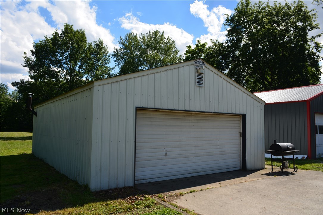 166 E Main Street New London OH 44851