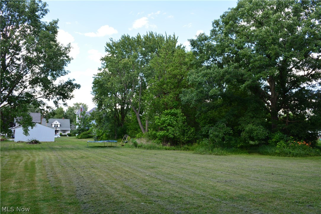 166 E Main Street New London OH 44851