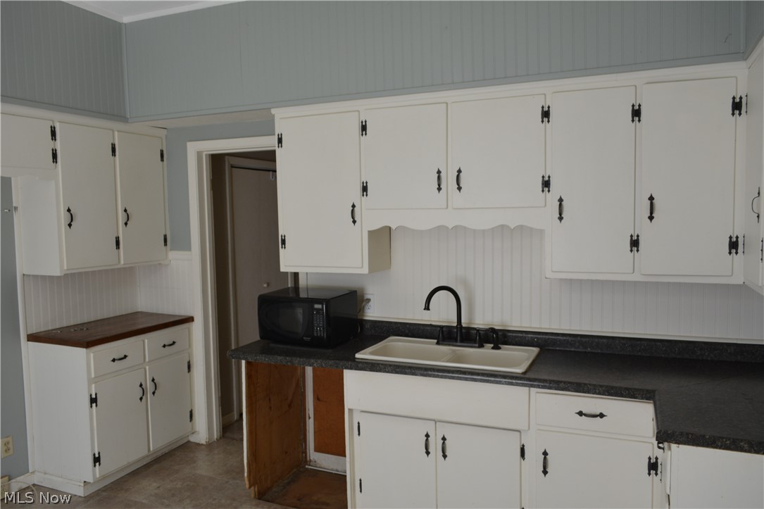 166 E Main Street New London OH 44851