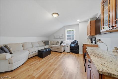 1219 9th Street SW Massillon OH 44647