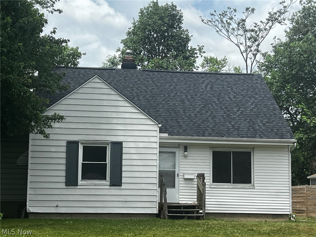 4276 E 162nd Street Cleveland OH 44128