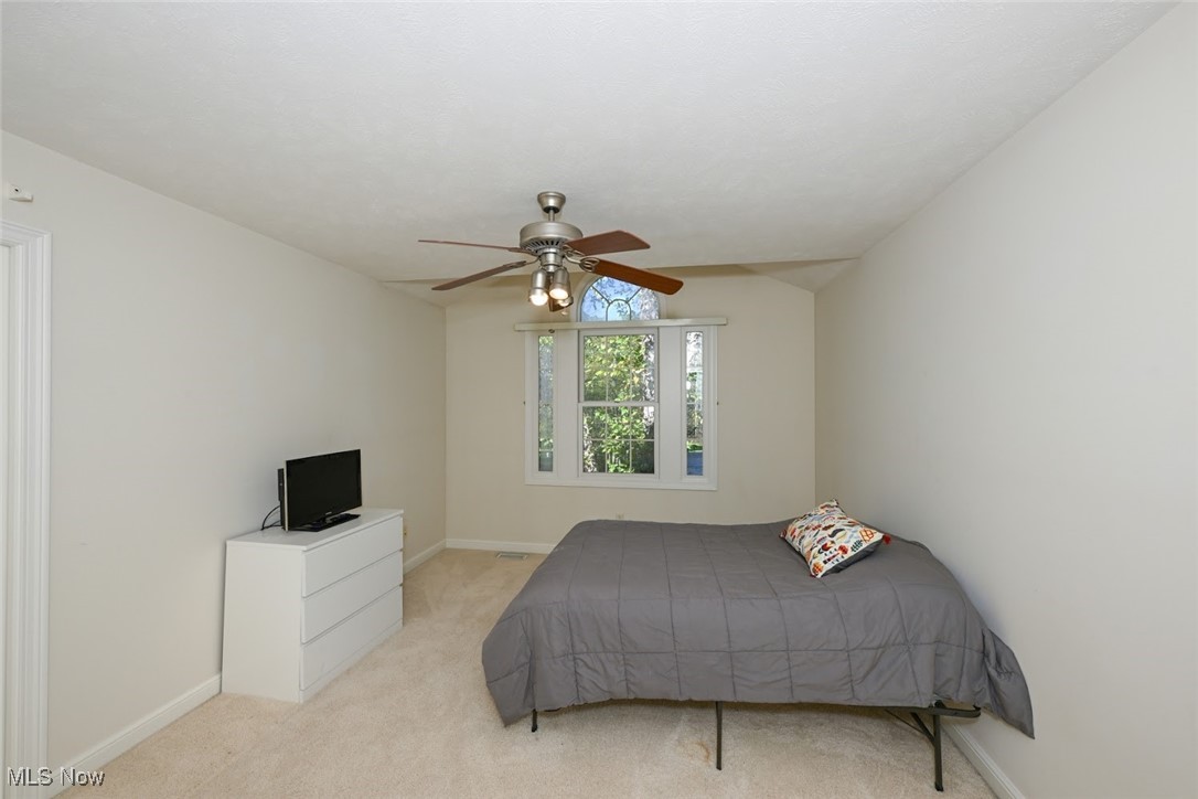 679 Deep Woods Drive Aurora OH 44202