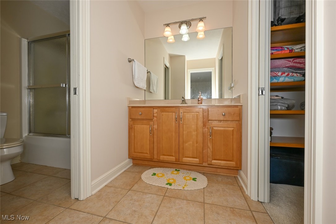 679 Deep Woods Drive Aurora OH 44202