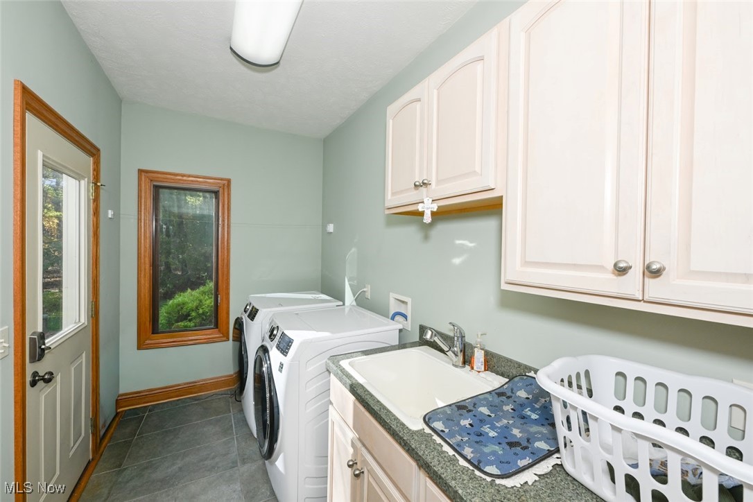 679 Deep Woods Drive Aurora OH 44202