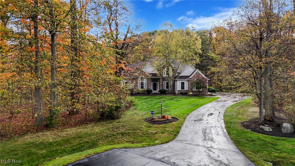 679 Deep Woods Drive Aurora OH 44202