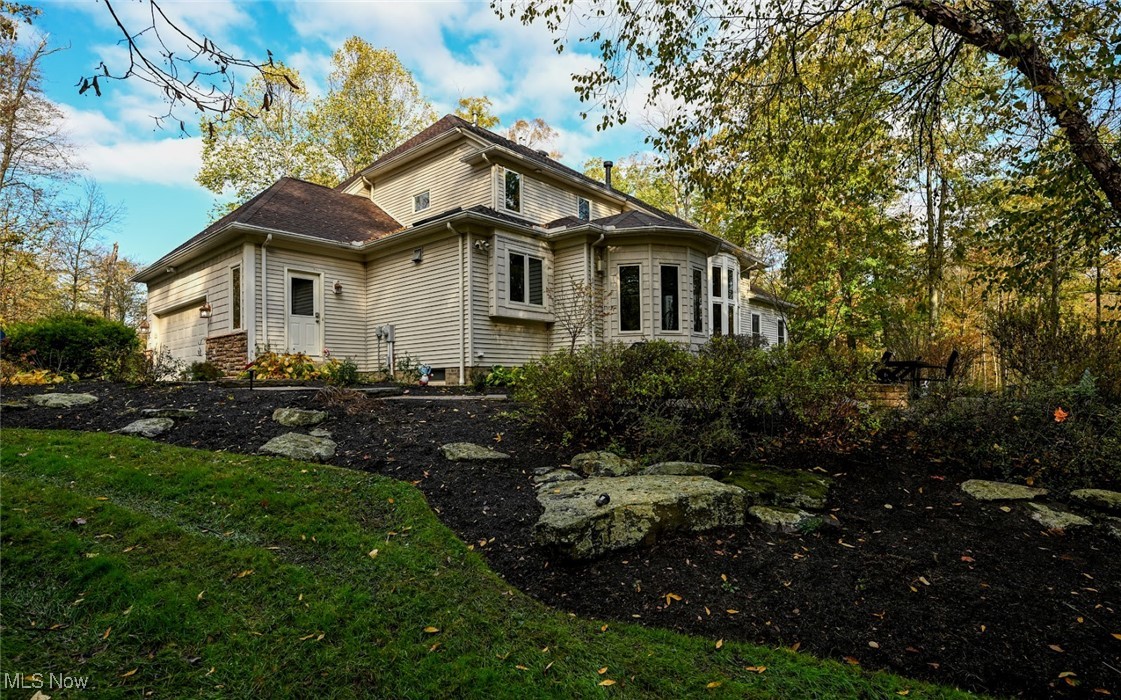 679 Deep Woods Drive Aurora OH 44202