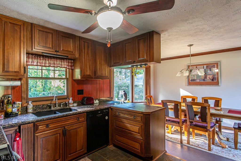 1386 Jewel Bay Road Cortland OH 44410