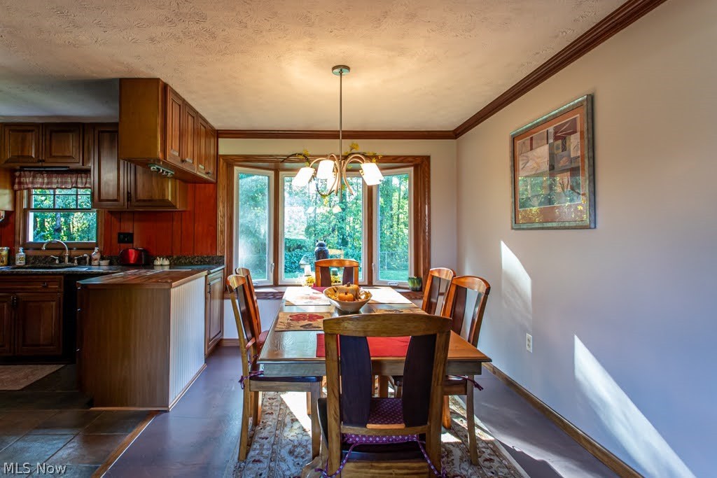 1386 Jewel Bay Road Cortland OH 44410