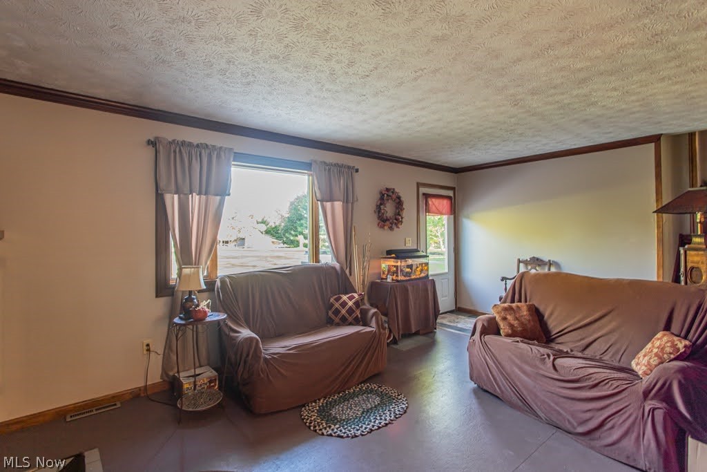 1386 Jewel Bay Road Cortland OH 44410