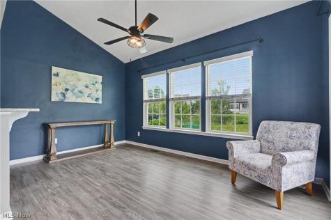 1705 Gate House Street NE Canton OH 44721