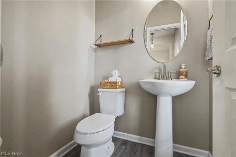 1705 Gate House Street NE Canton OH 44721