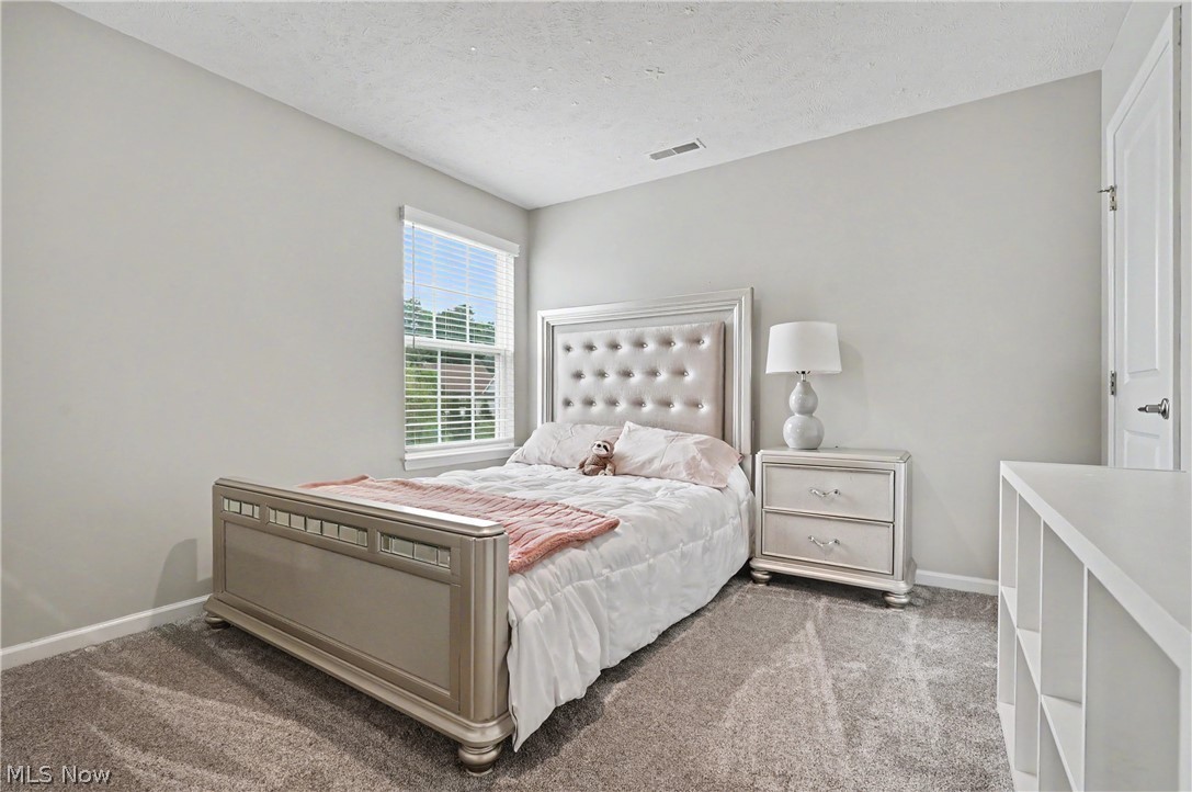 1705 Gate House Street NE Canton OH 44721