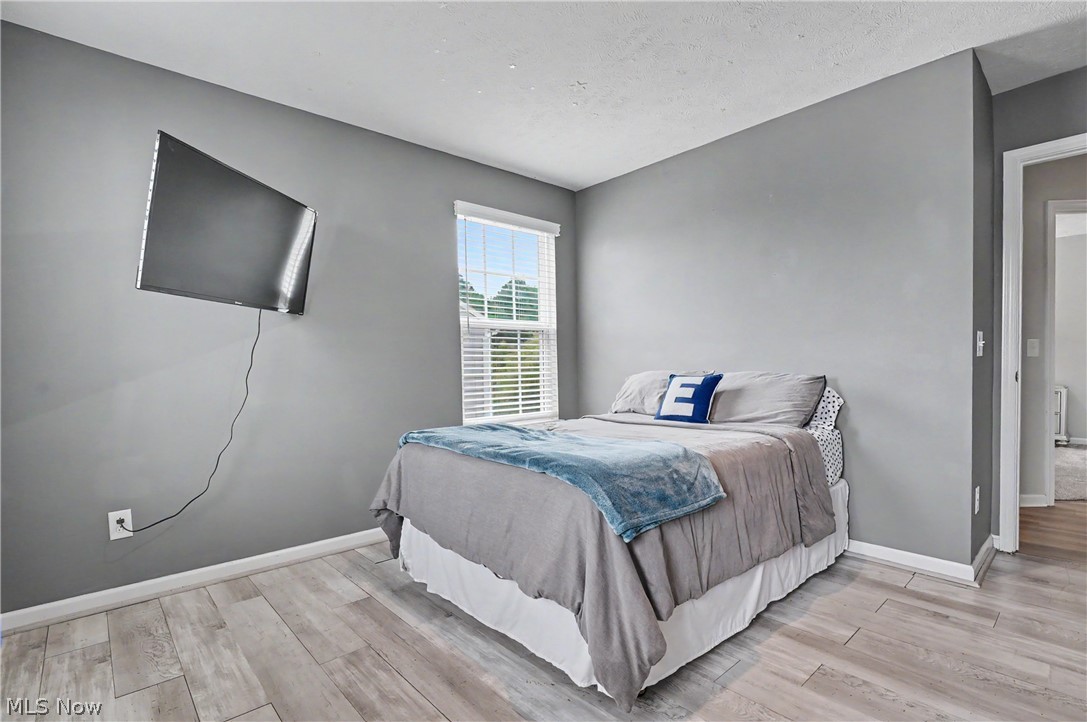 1705 Gate House Street NE Canton OH 44721