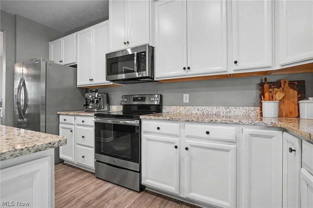 1705 Gate House Street NE Canton OH 44721