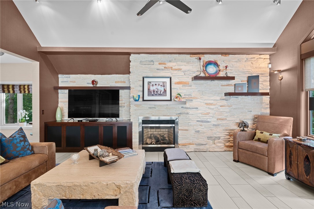 24950 Woodside Lane Beachwood OH 44121
