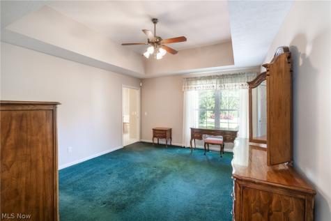987 W Martin Avenue Amherst OH 44001