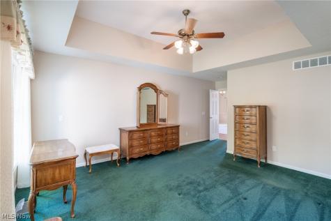 987 W Martin Avenue Amherst OH 44001