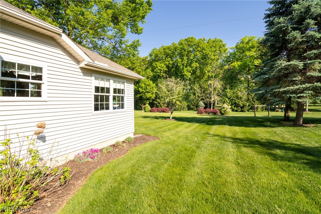 987 W Martin Avenue Amherst OH 44001