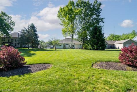 987 W Martin Avenue Amherst OH 44001