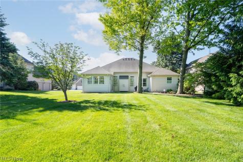 987 W Martin Avenue Amherst OH 44001
