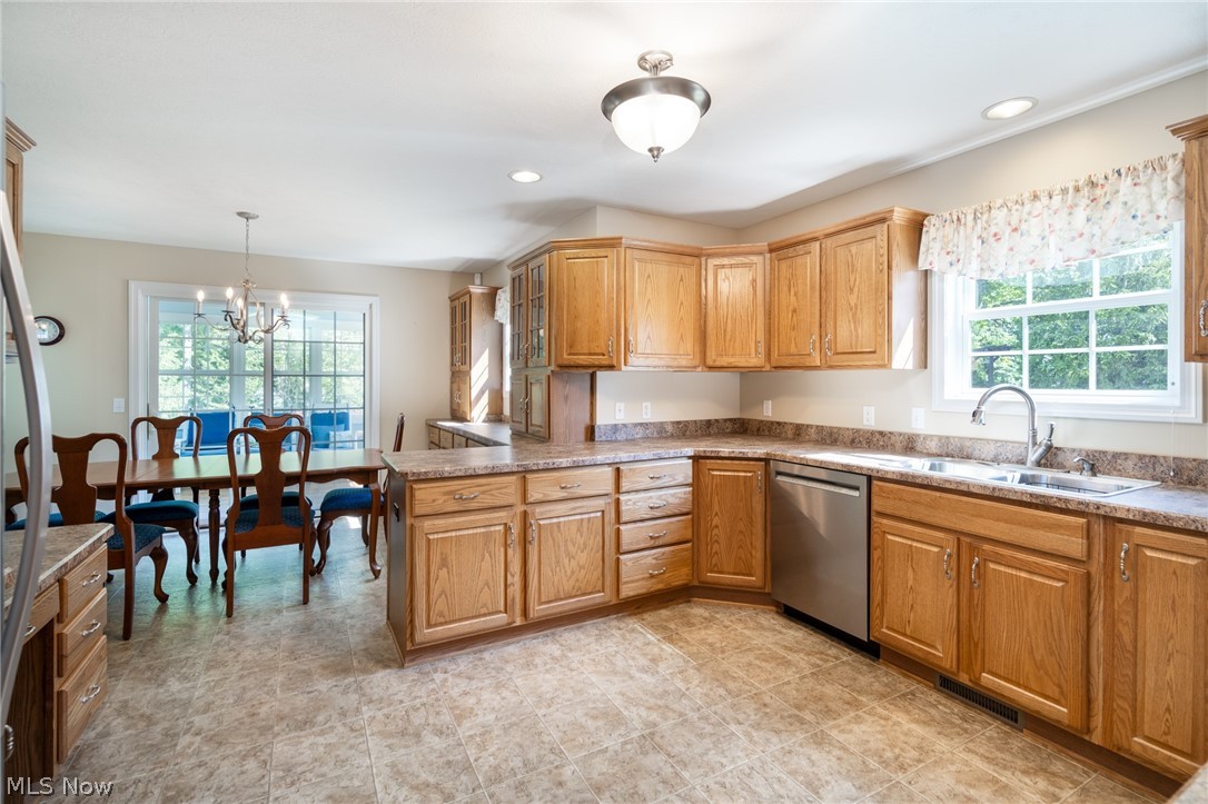 987 W Martin Avenue Amherst OH 44001