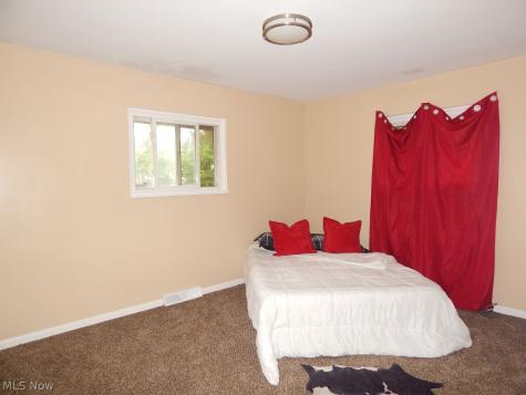 13709 Dressler Avenue Garfield Heights OH 44125