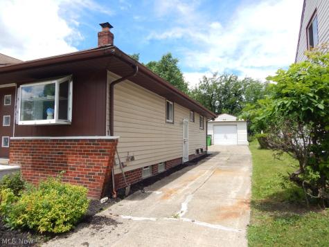 13709 Dressler Avenue Garfield Heights OH 44125