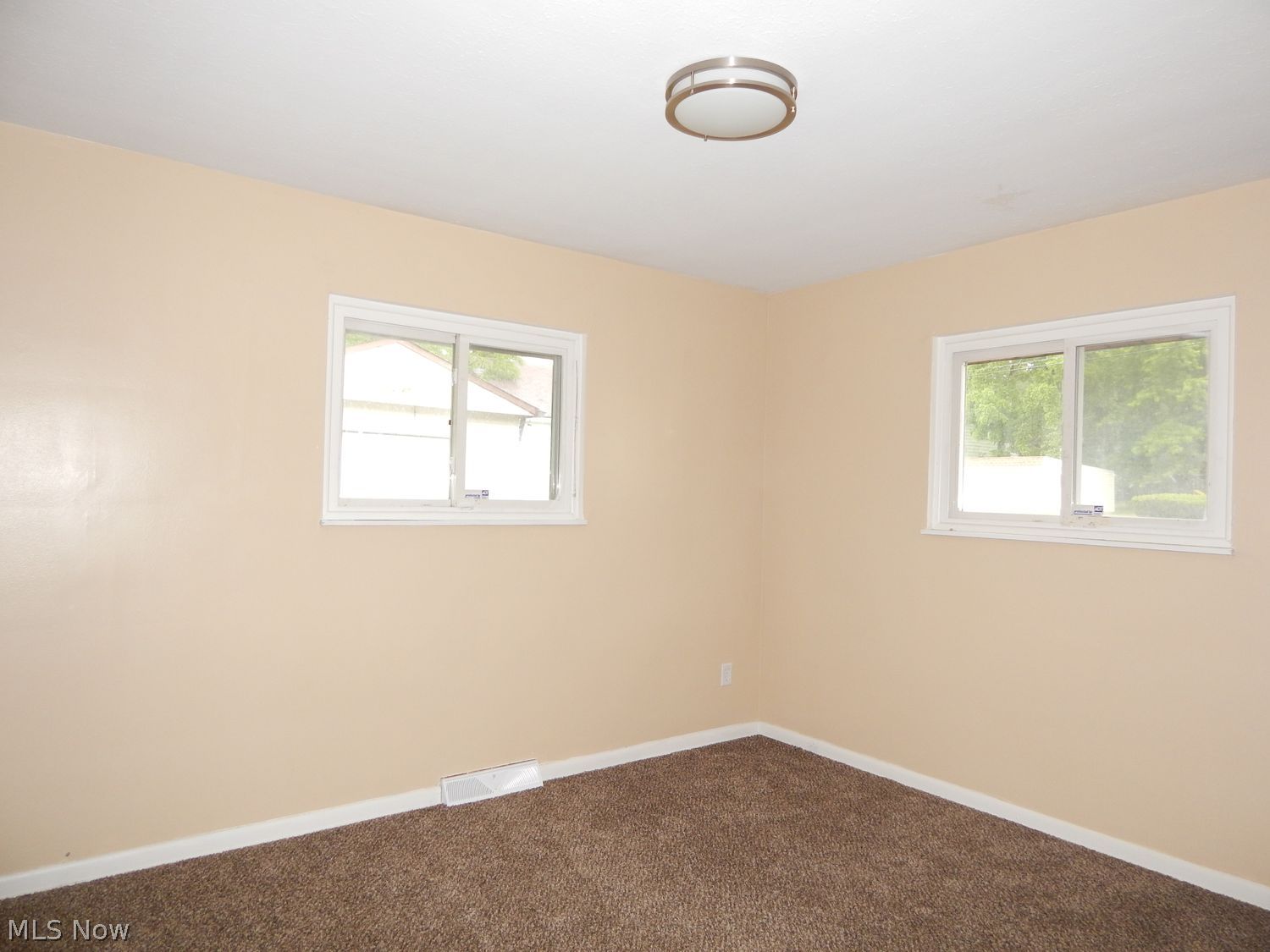 13709 Dressler Avenue Garfield Heights OH 44125
