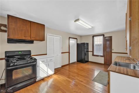 2186 Cornell Road Cleveland OH 44106