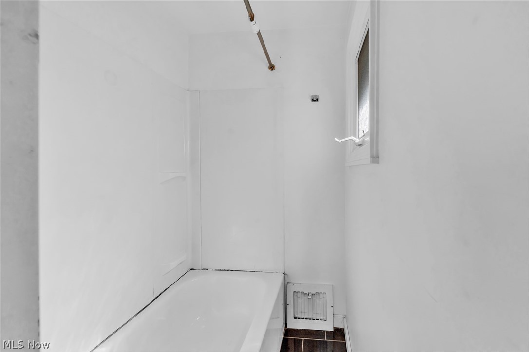 2186 Cornell Road Cleveland OH 44106