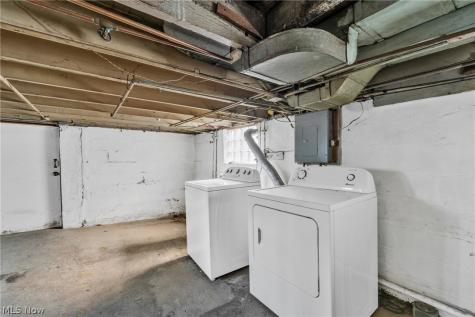 2186 Cornell Road Cleveland OH 44106