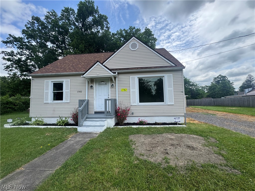 1782 West Avenue NW Warren OH 44483